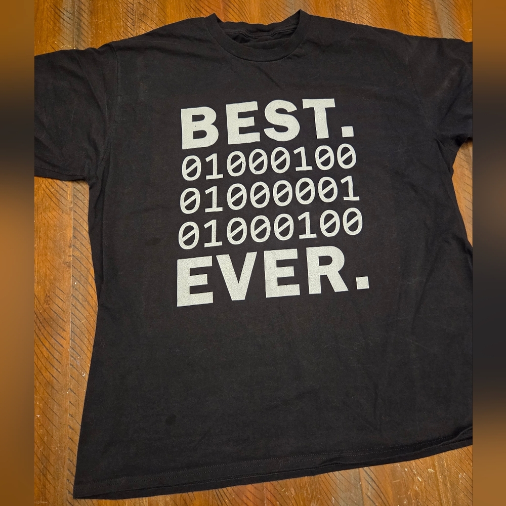 🎈2/$15 Black Graphic T-Shirt with Best Dad Ever in Binary Print